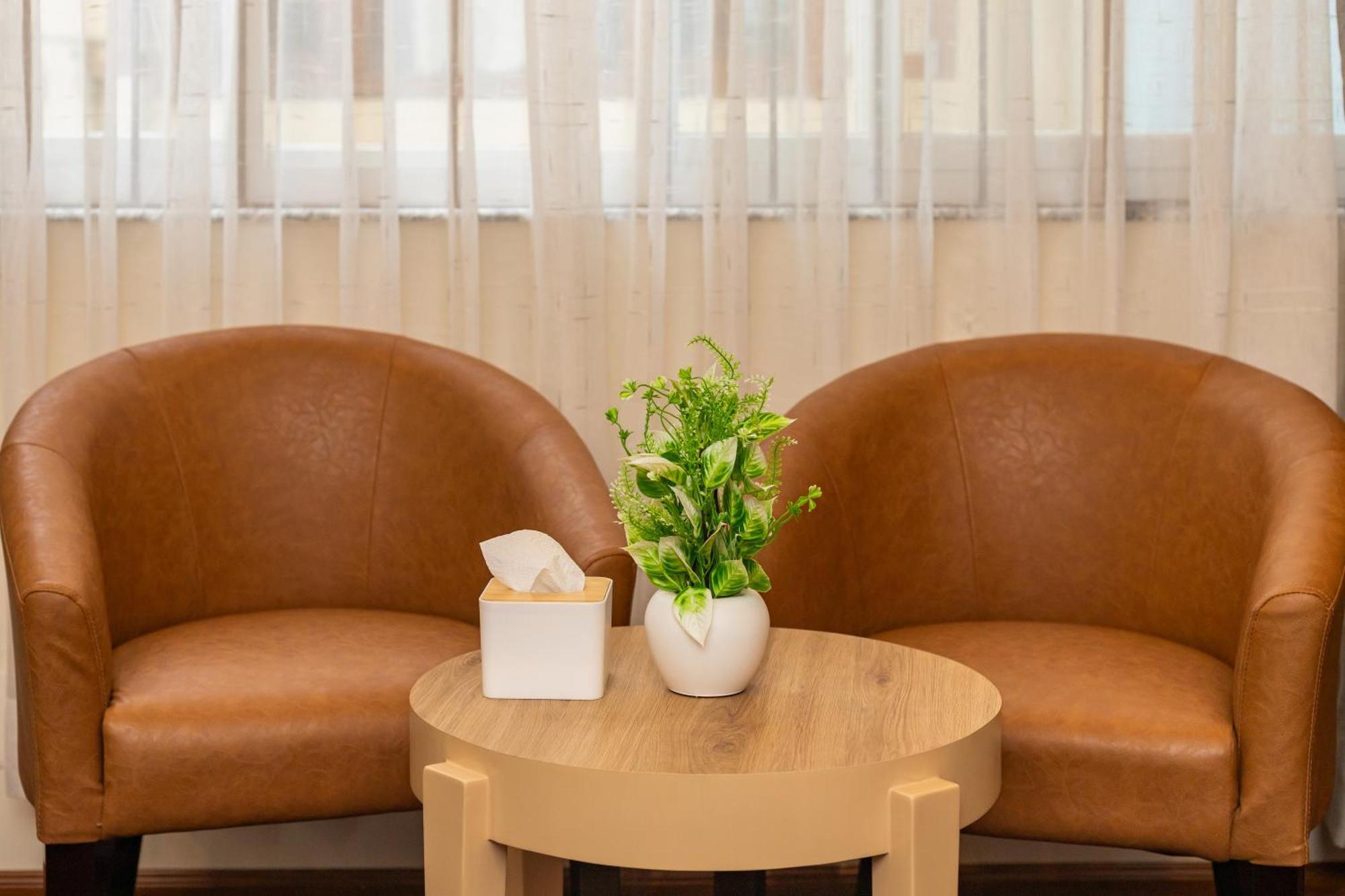 Airport Diana Hotel Катманду Екстериор снимка