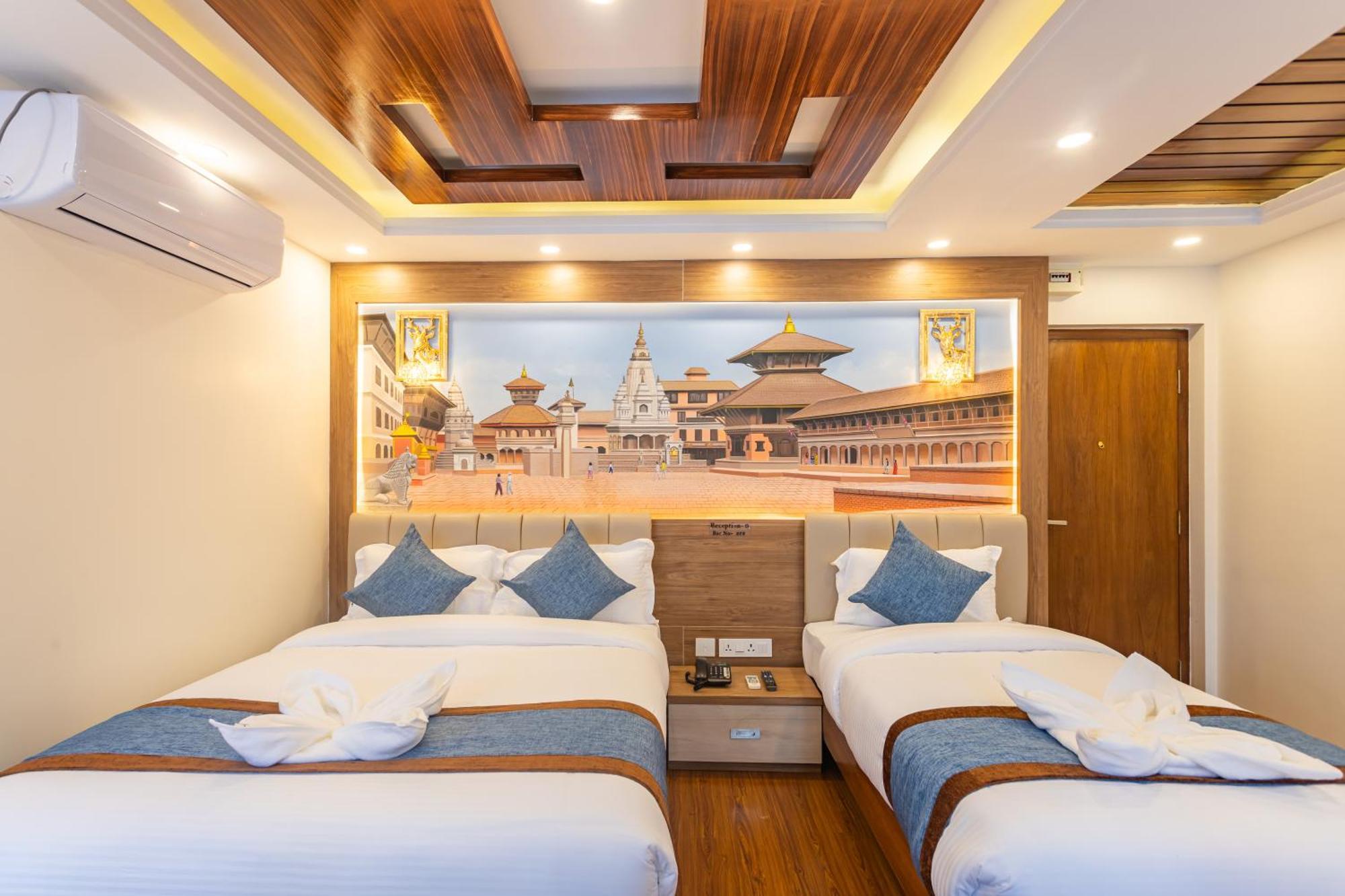 Airport Diana Hotel Катманду Екстериор снимка