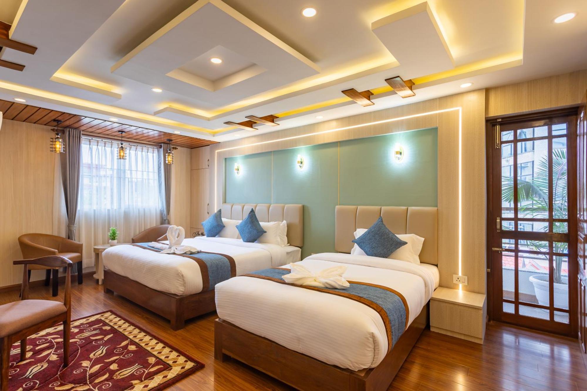 Airport Diana Hotel Катманду Екстериор снимка