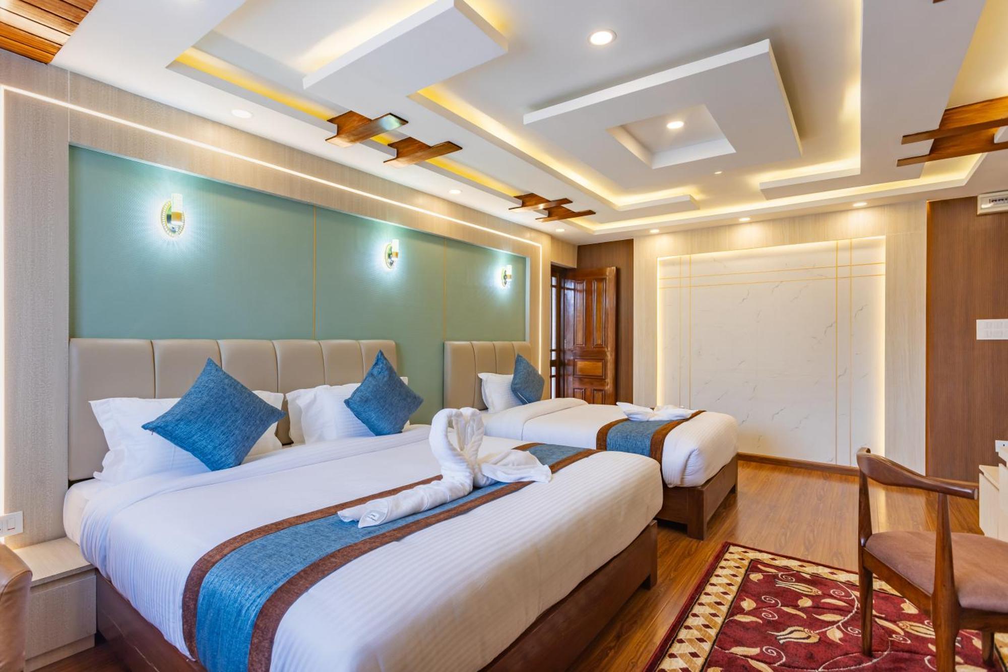 Airport Diana Hotel Катманду Екстериор снимка