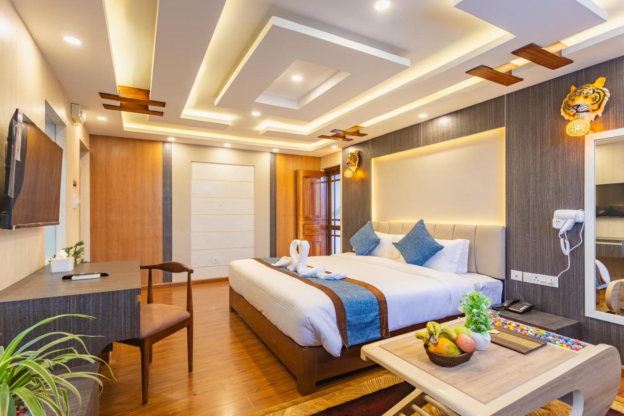Airport Diana Hotel Катманду Екстериор снимка