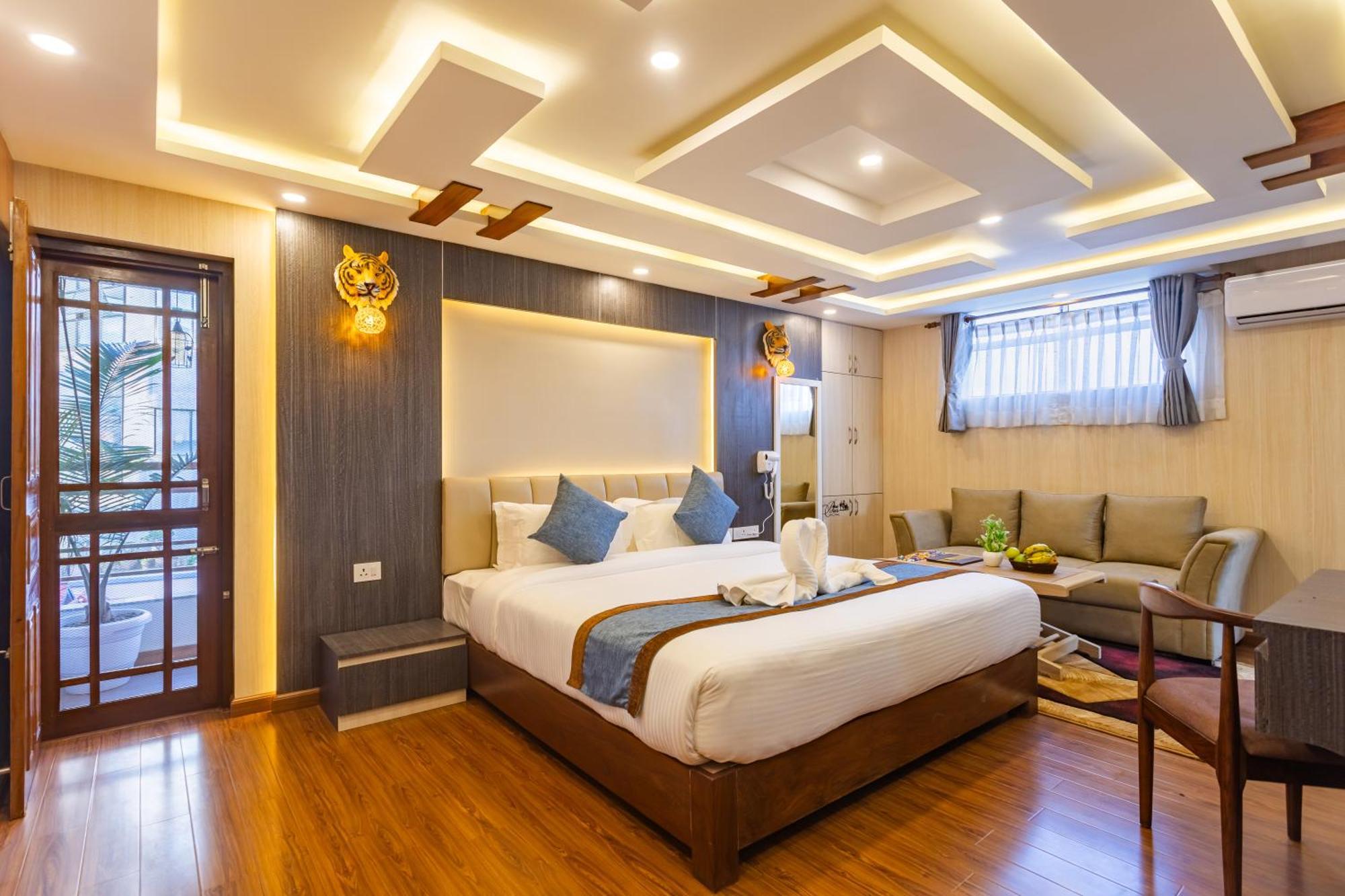Airport Diana Hotel Катманду Екстериор снимка