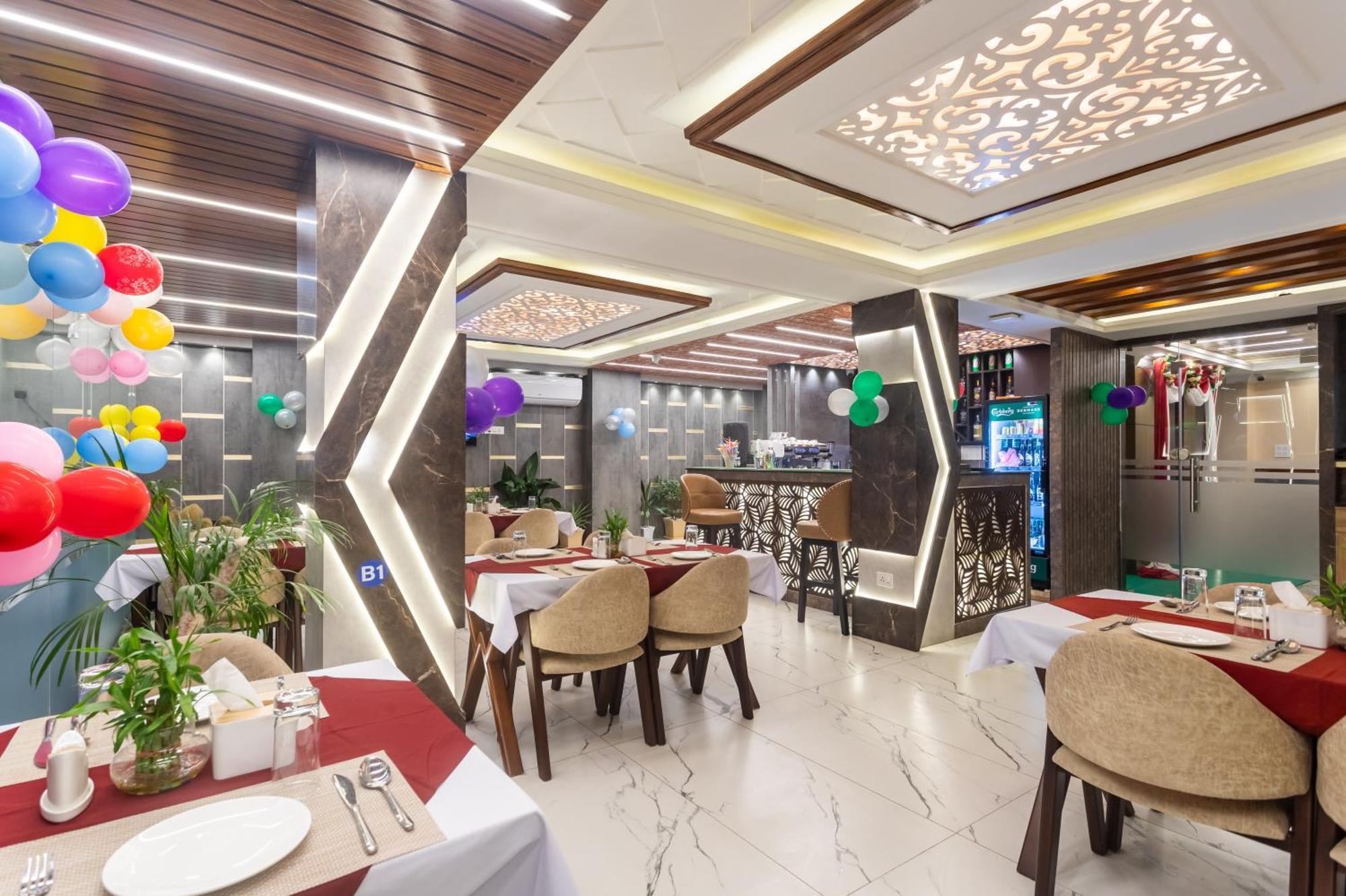 Airport Diana Hotel Катманду Екстериор снимка