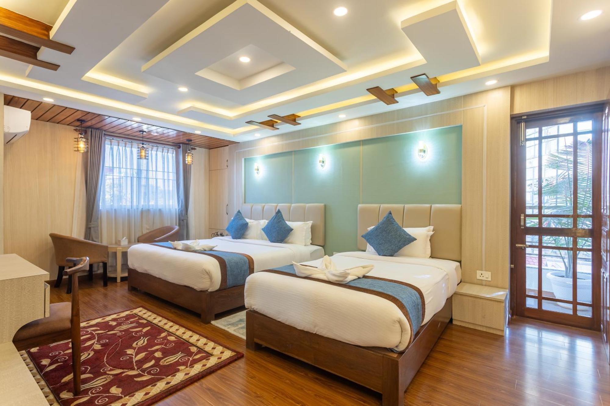 Airport Diana Hotel Катманду Екстериор снимка