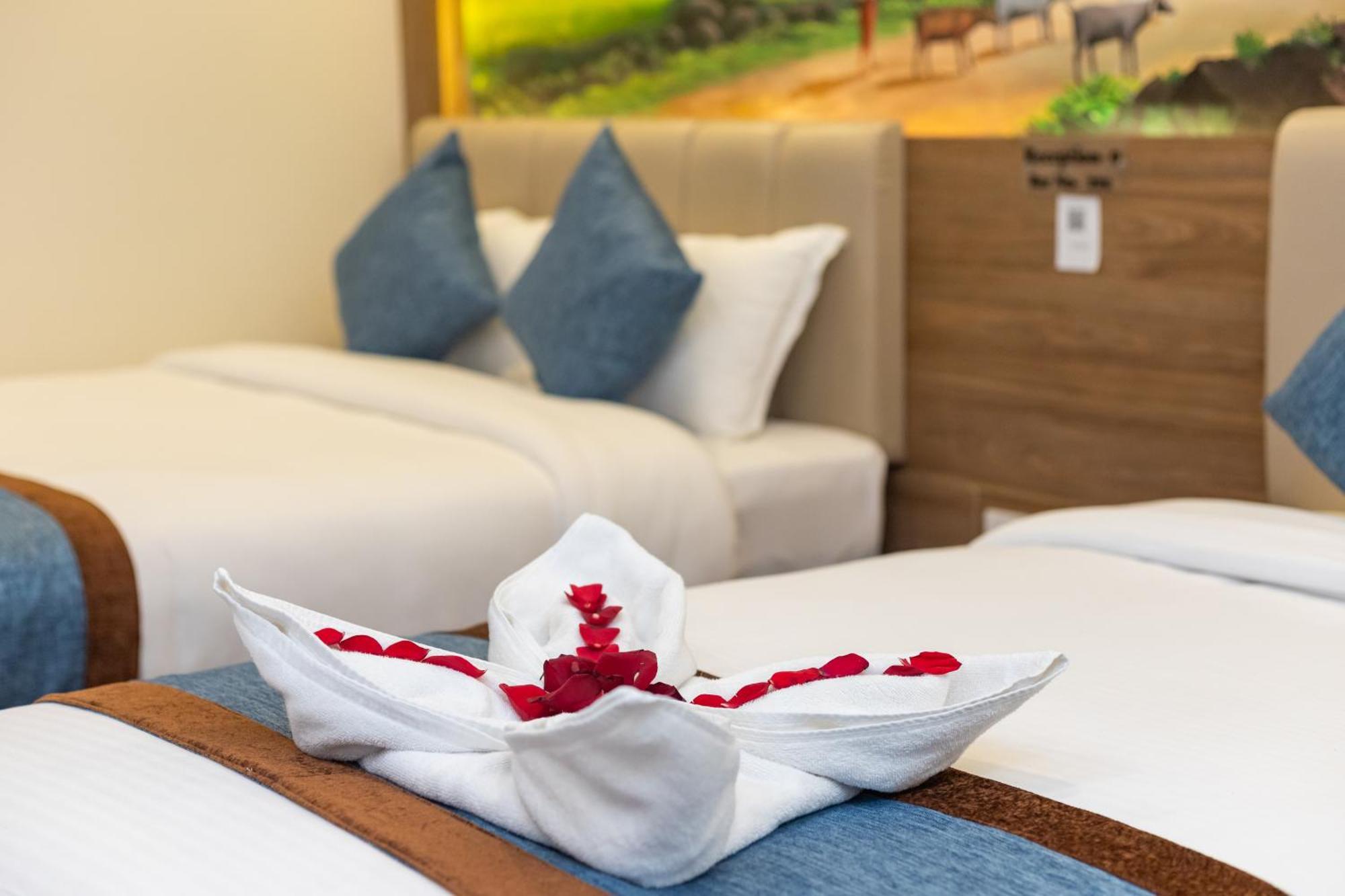 Airport Diana Hotel Катманду Екстериор снимка