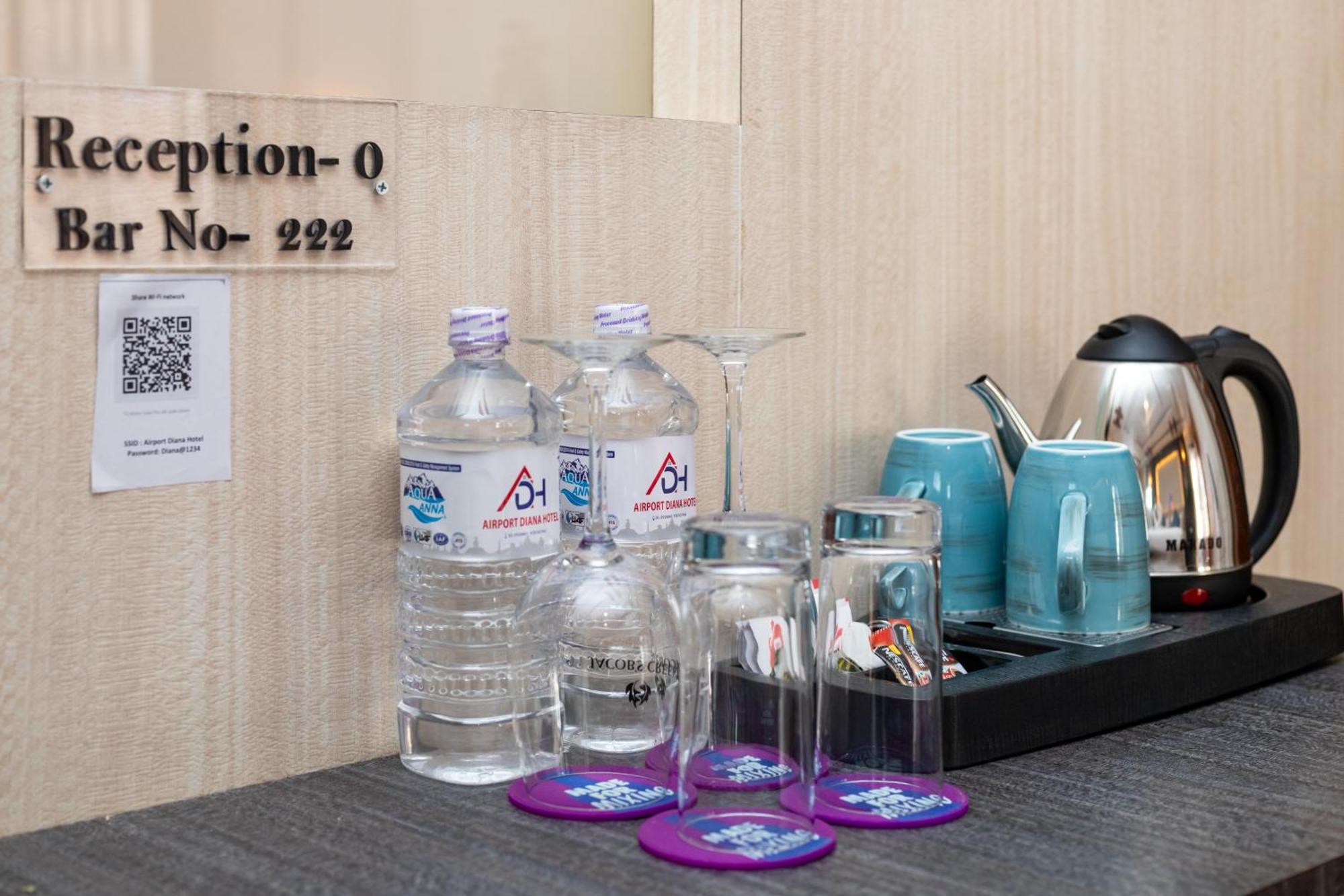 Airport Diana Hotel Катманду Екстериор снимка